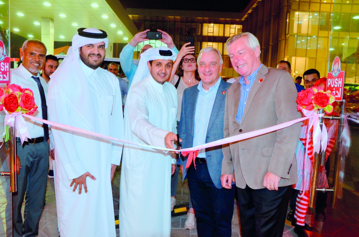 The first branch of Wendy’s Qatar was opened at Andalus Petrol Station on the C-Ring Road.