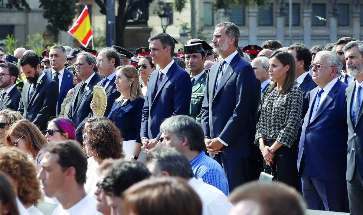 Spain's Queen Letizia, Spain's King Felipe VI,Spanish Prime Minister Pedro Sanchez, President of the Parliament Ana Pastor, President of the Senate, Pio Garcia Escudero, Catalan regional president Quim Torra and Catalan regional Speaker Roger Torrent (R t