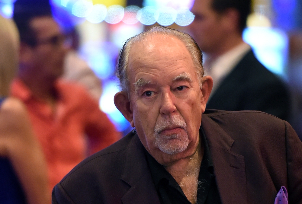  In this file photo taken on September 4, 2017, television host and writer Robin Leach arrives at a memorial for Jerry Lewis at the South Point Hotel & Casino in Las Vegas, Nevada. AFP / Getty Images North America / Ethan Miller