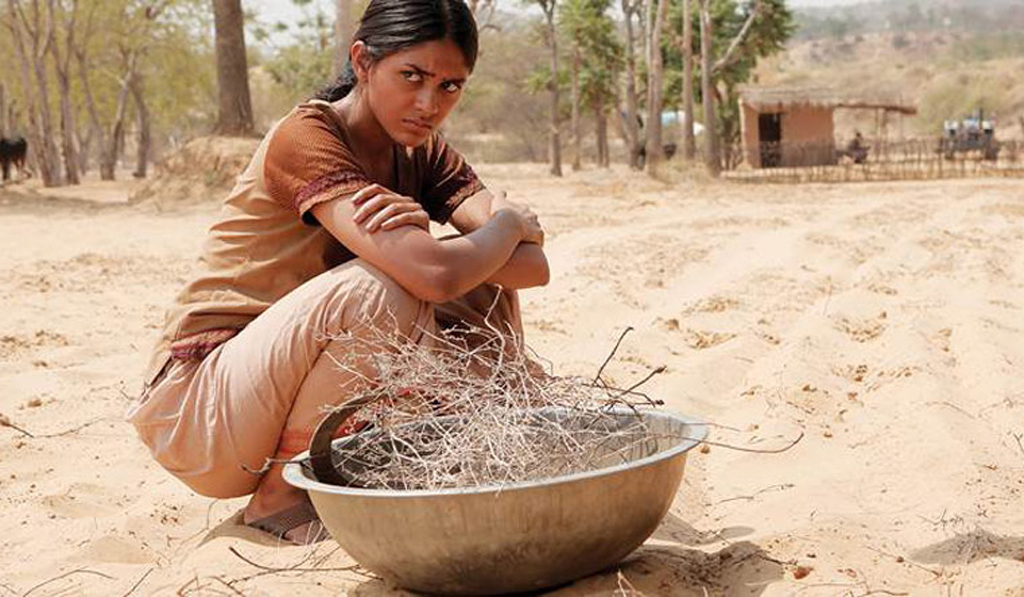 Still of the actress Mrunal Thakur taken from the movie Love Sonia.