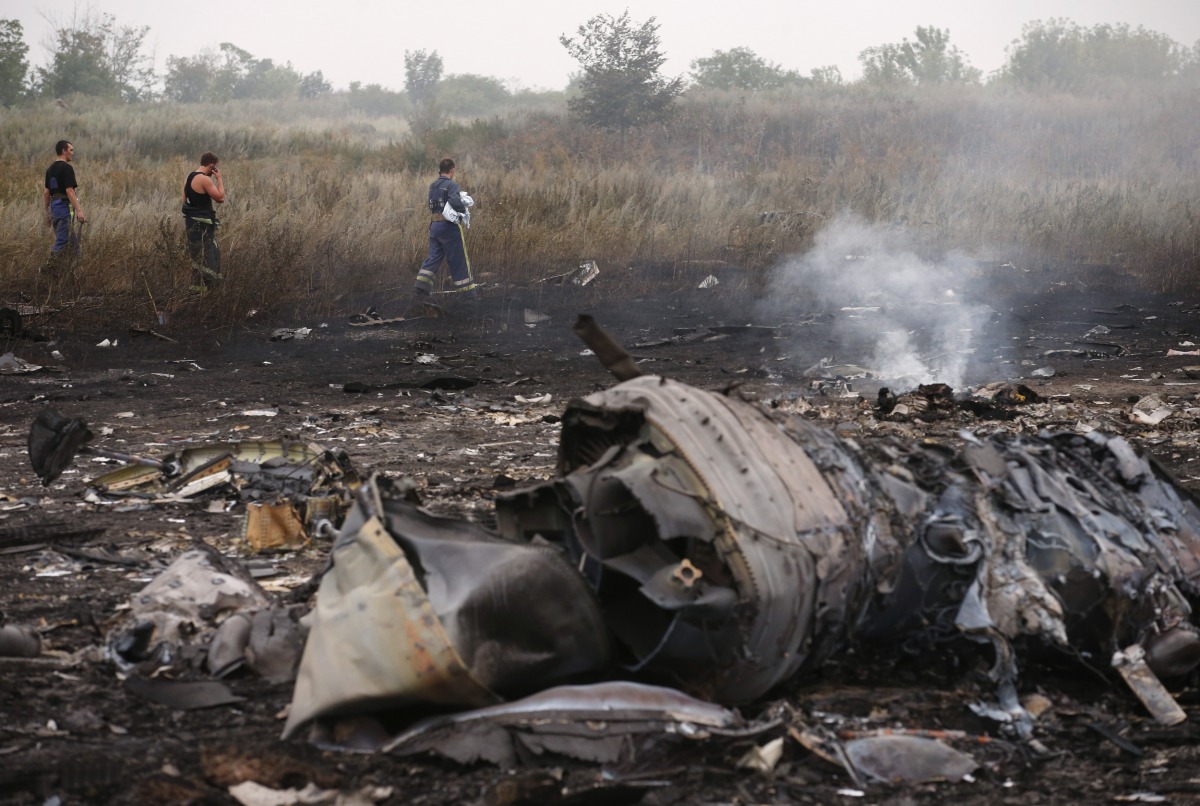 Malaysian Airlines crash over Ukraine