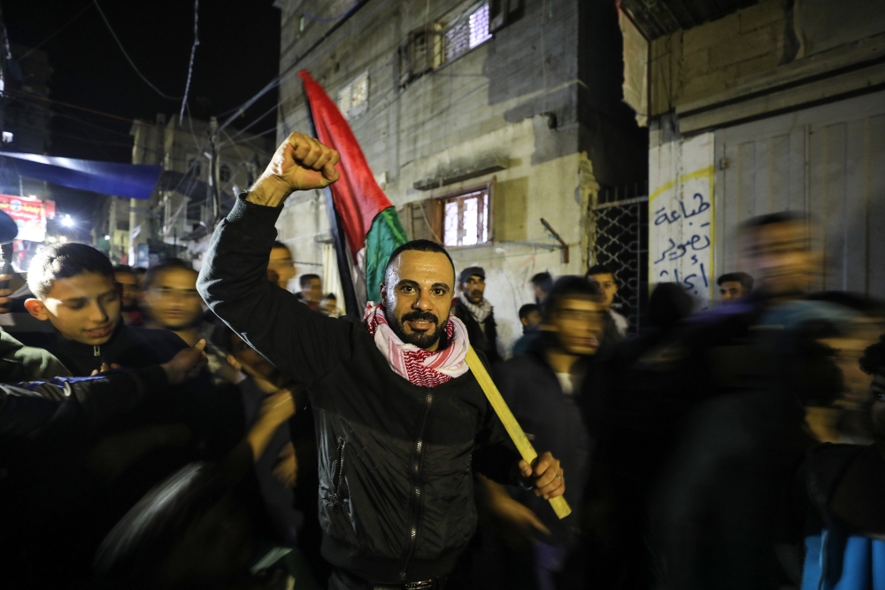 Palestinians gather at Jabalia Refugee camp during a demonstration to support Palestinian resistance against Israeli violences after truce between Palestinian groups, in Gaza City, Gaza on November 13, 2018. ( Mustafa Hassona - Anadolu Agency )