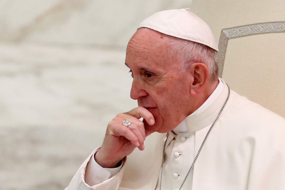 Pope Francis leads a special audience with members of a volunteers association from Sardinia island in Paul VI hall at the Vatican November 30, 2018. REUTERS/Max Rossi
