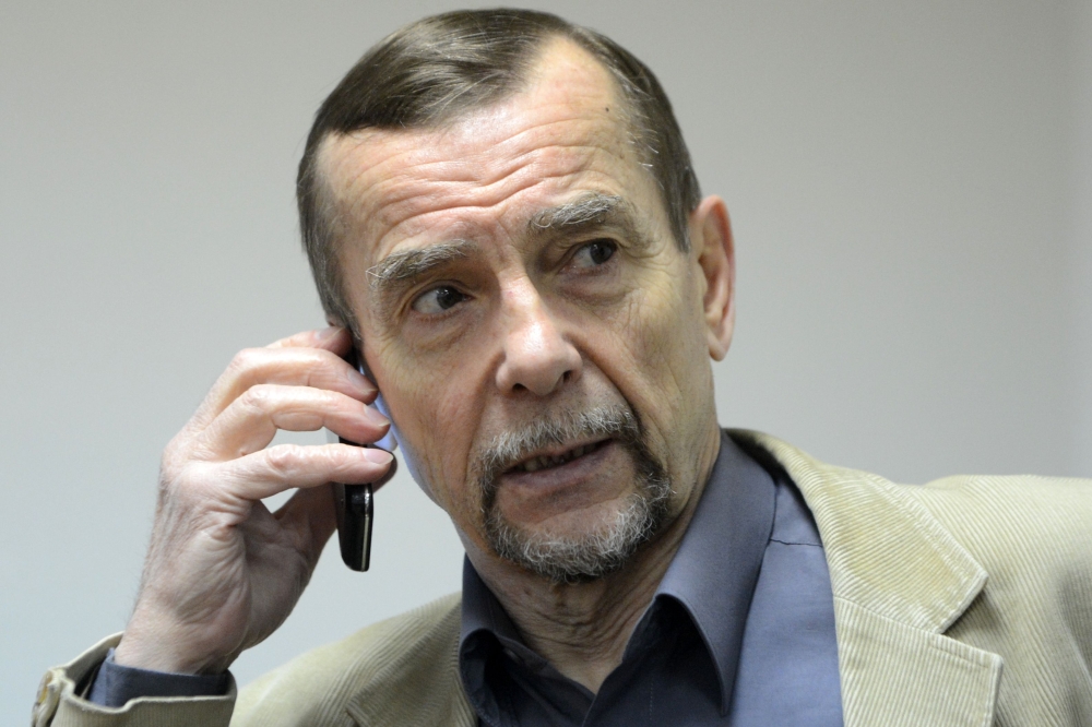 Russian human rights advocate Lev Ponomarev attends a press conference in Moscow on February 07, 2013 .AFP/Kirill Kudryavtsev 