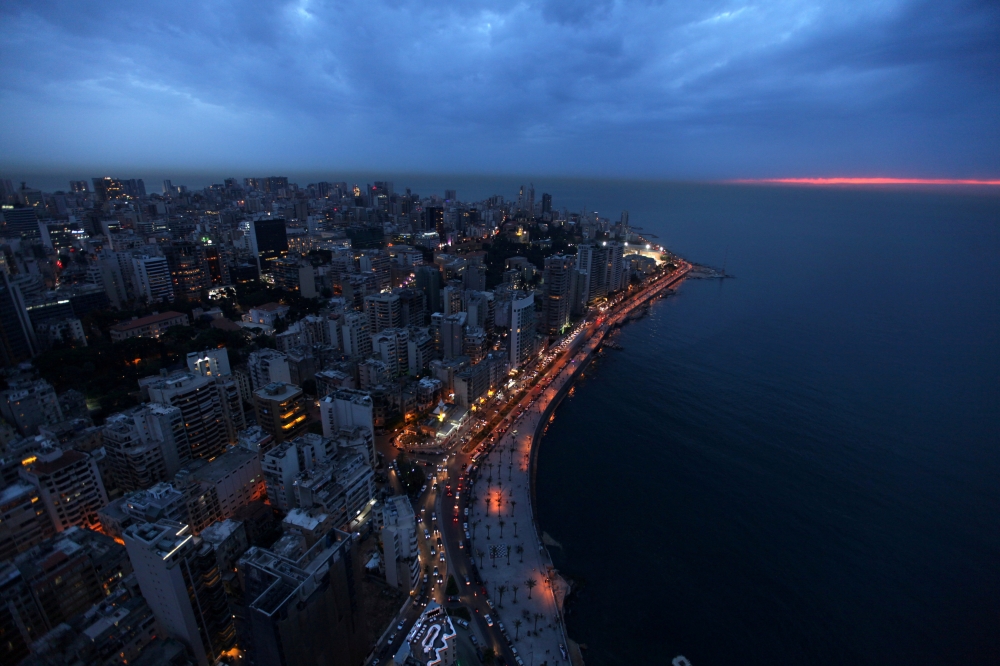 FILE PHOTO: A general view shows Beirut's Corniche, a seaside promenade(R) at sunset in Beirut, Lebanon May 3, 2016. REUTERS/Alia Haju