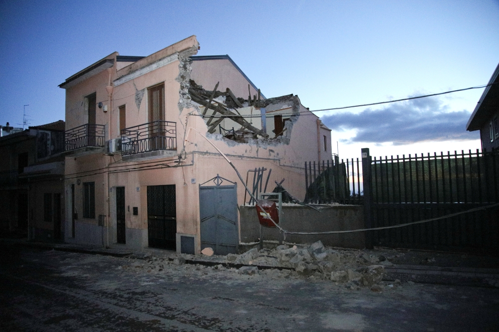 An house is seen damaged by an earthquake, measuring magnitude 4.8, at the area north of Catania on the slopes of Mount Etna in Sicily, Italy, December 26, 2018. REUTERS/Antonio Parrinello