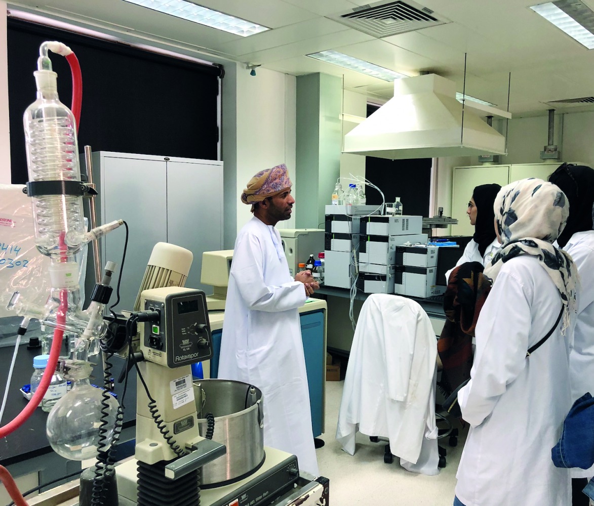 The students interacting during the exchange programme. 