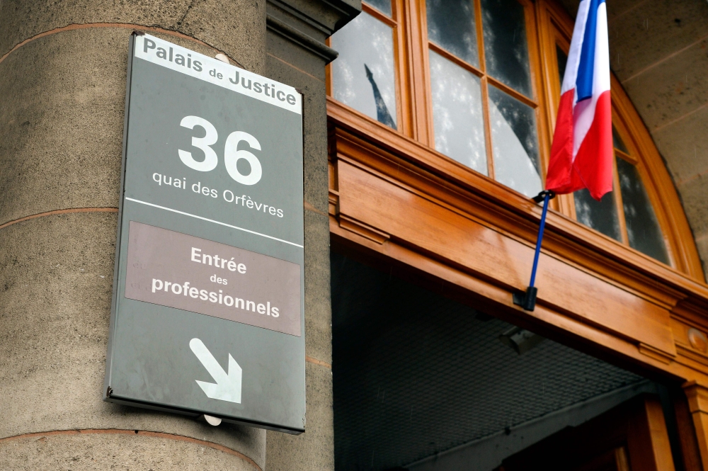 This file photo taken on August 6, 2014 shows the entrance of Paris criminal investigation department headquarters, located at the 36 Quai des Orfevres in the French capital.  AFP / Bertrand Guay
 