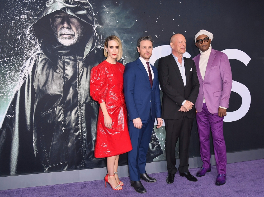 (L-R) Actors Sarah Paulson, James McAvoy, Bruce Willis and Samuel L Jackson attend the premiere of Universal Pictures' 
