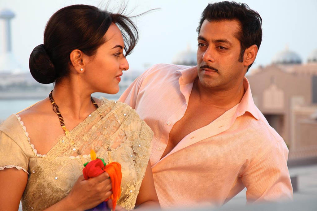 A still from the movie Dabangg.