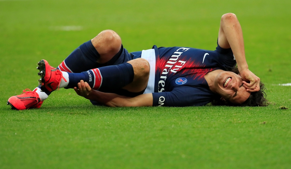 Paris St Germain's Edinson Cavani reacts REUTERS/Gonzalo Fuentes