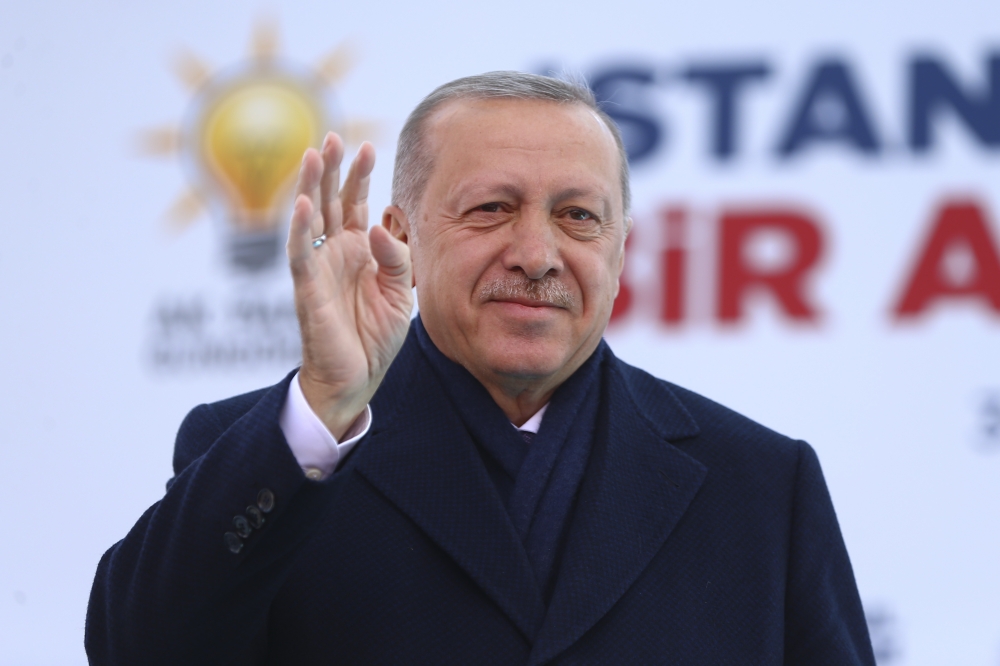 President of Turkey and the leader of Turkey's ruling Justice and Development (AK) Party Recep Tayyip Erdogan greets the crowd during a campaign rally ahead of March 31 local elections, in Istanbul's Gungoren district, Turkey on March 30, 2019. Serhat Ça?
