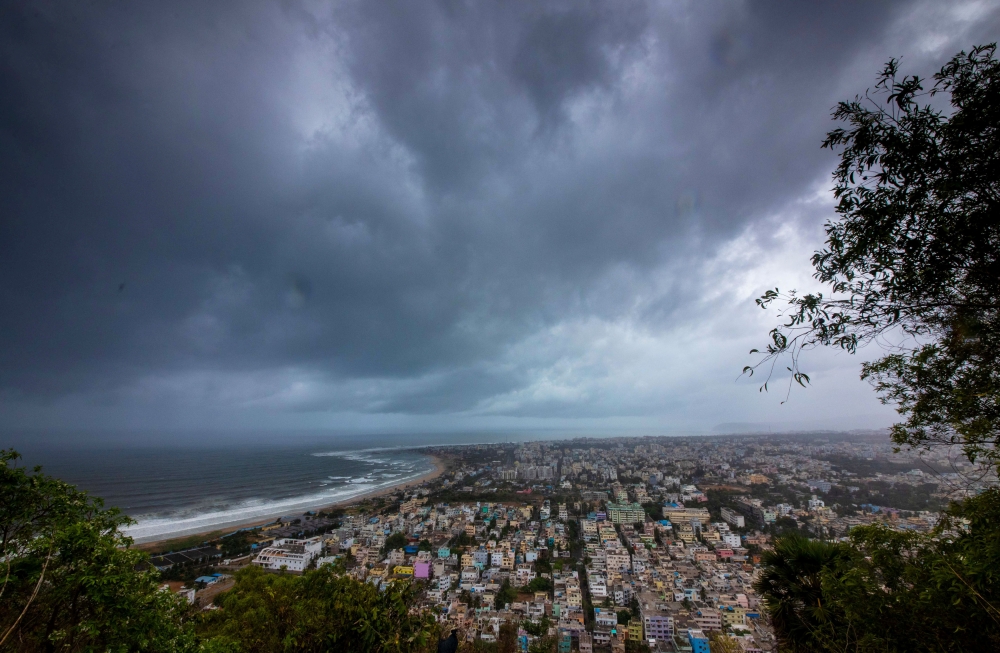 Clouds loom ahead of cyclone Fani in Visakhapatnam, India, May 1, 2019. (REUTERS)