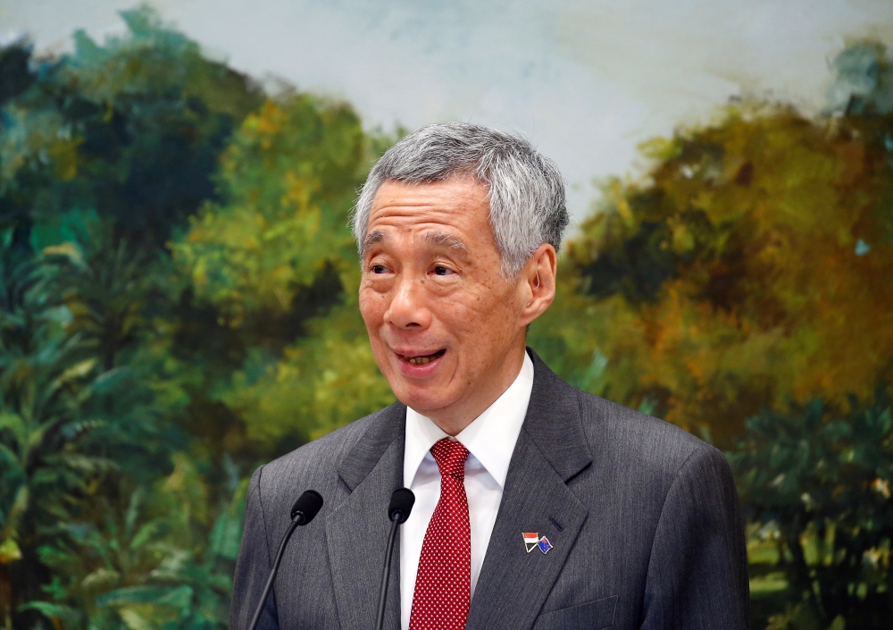 Singapore's Prime Minister Lee Hsien Loong speaks at the Istana in Singapore, May 17, 2019. REUTERS/Feline Lim