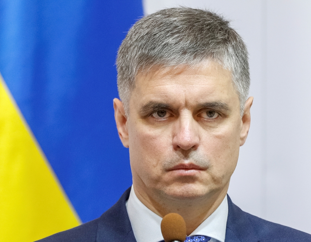 FILE PHOTO: Ukrainian Foreign Minister Vadym Prystaiko attends a news conference in Kiev, Ukraine October 10, 2019. REUTERS/Valentyn Ogirenko/File Photo