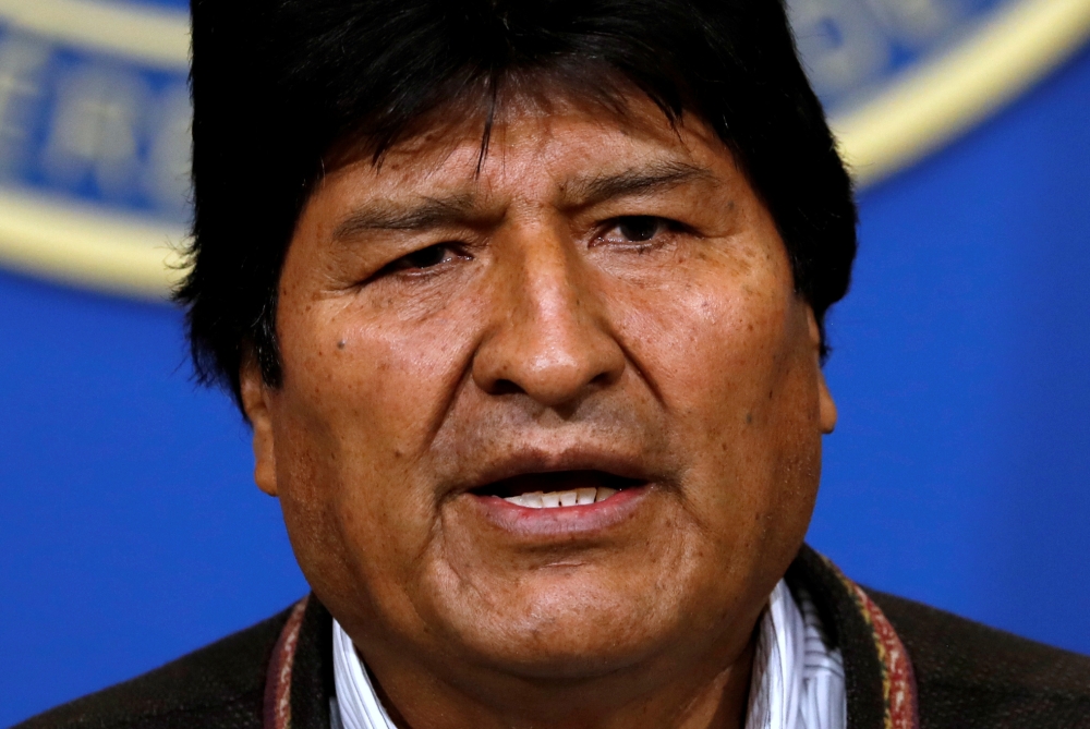 Evo Morales addresses the media at the presidential hangar in the Bolivian Air Force terminal in El Alto, Bolivia, November 10, 2019. Reuters / Carlos Garcia Rawlins