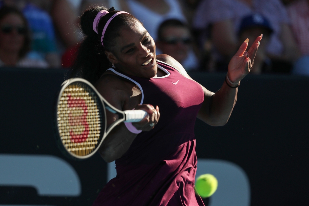 Serena Williams of the US hits a return against compatriot Jessica Pegula in their women's singles final match during the Auckland Classic tennis tournament in Auckland on January 12, 2020. / AFP / MICHAEL BRADLEY
