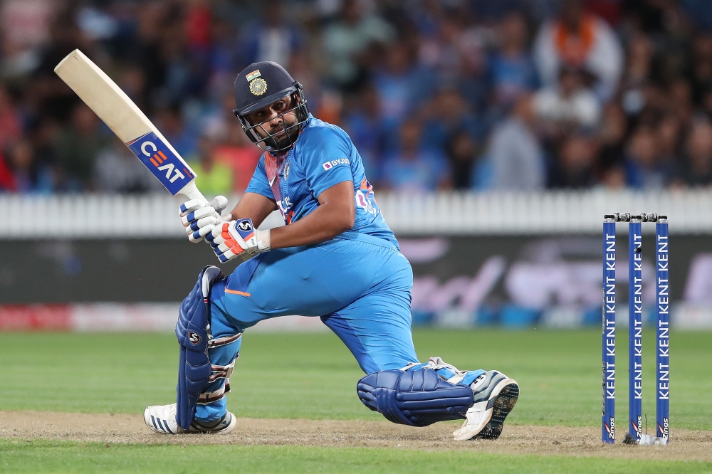  India’s Rohit Sharma bats during the third Twenty20 cricket match between New Zealand and India at Seddon Park in Hamilton on January 29, 2020. / AFP / MICHAEL BRADLEY
