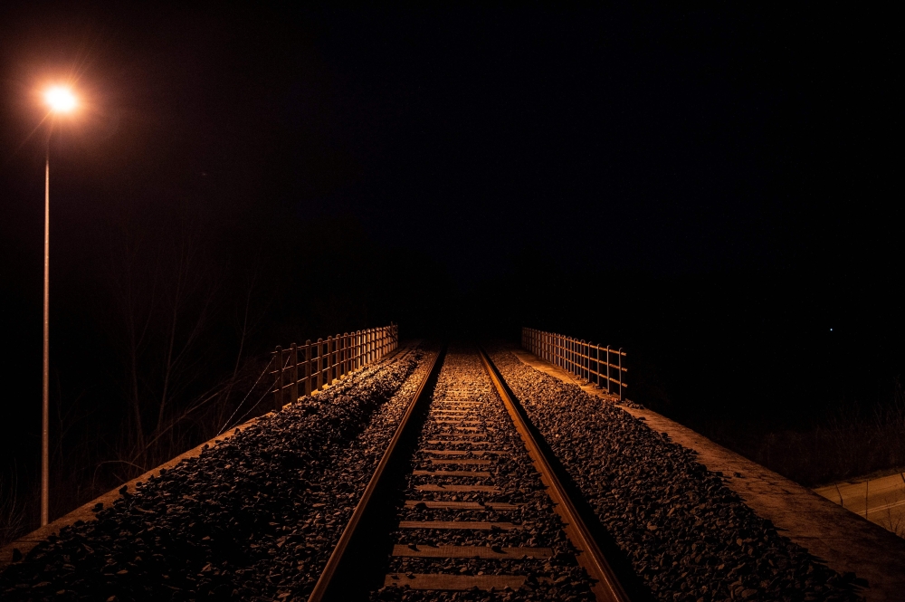 This picture taken from the Greek side of the Greece-Turkey border, shows the railway lines near Kastanies, on March 6, 2020.  AFP / Angelos Tzortzinis