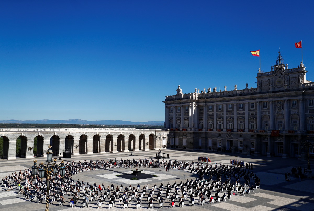 A general view of a state tribute ceremony in memory of Spain's coronavirus disease (COVID-19) victims, at the Royal Palace in Madrid, Spain July 16, 2020. REUTERS/Sergio Perez
