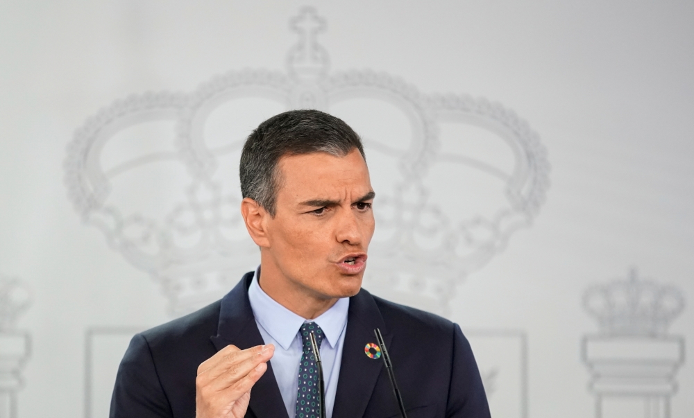 Spanish Prime Minister Pedro Sanchez speaks during a news conference after a cabinet meeting, amid the coronavirus disease (COVID-19) outbreak, at the Moncloa Palace in Madrid, Spain, August 25, 2020. REUTERS/Juan Medina