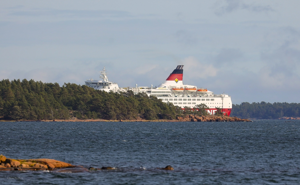 Viking Line's cruiseferry MS Amorella is seen in a stable situation at Jarso archipelago in Foglo, Aland Islands, after it ran aground and was manoeuvred to the Foglo shore after the incident, September 20, 2020. Lehtikuva/Niclas Nordlund via REUTERS