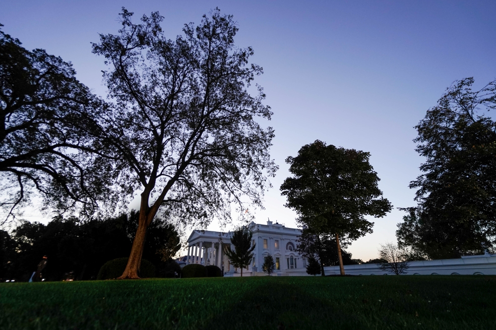 The White House as seen early in the morning prior to U.S. President Donald Trump departing on campaign travel to Michigan and Wisconsin in Washington, D.C., U.S., October 17, 2020. REUTERS/Ken Cedeno