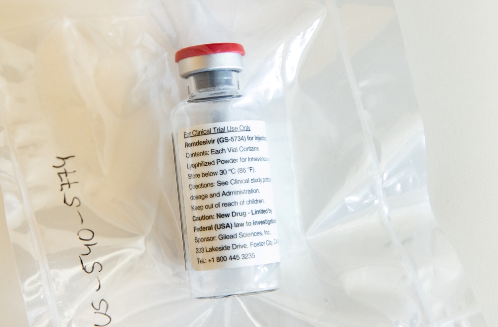 FILE PHOTO: An ampule of Gilead Sciences COVID-19 antiviral remdesivir is pictured during a news conference at the University Hospital Eppendorf (UKE) in Hamburg, Germany, April 8, 2020. Ulrich Perrey/Pool via REUTERS