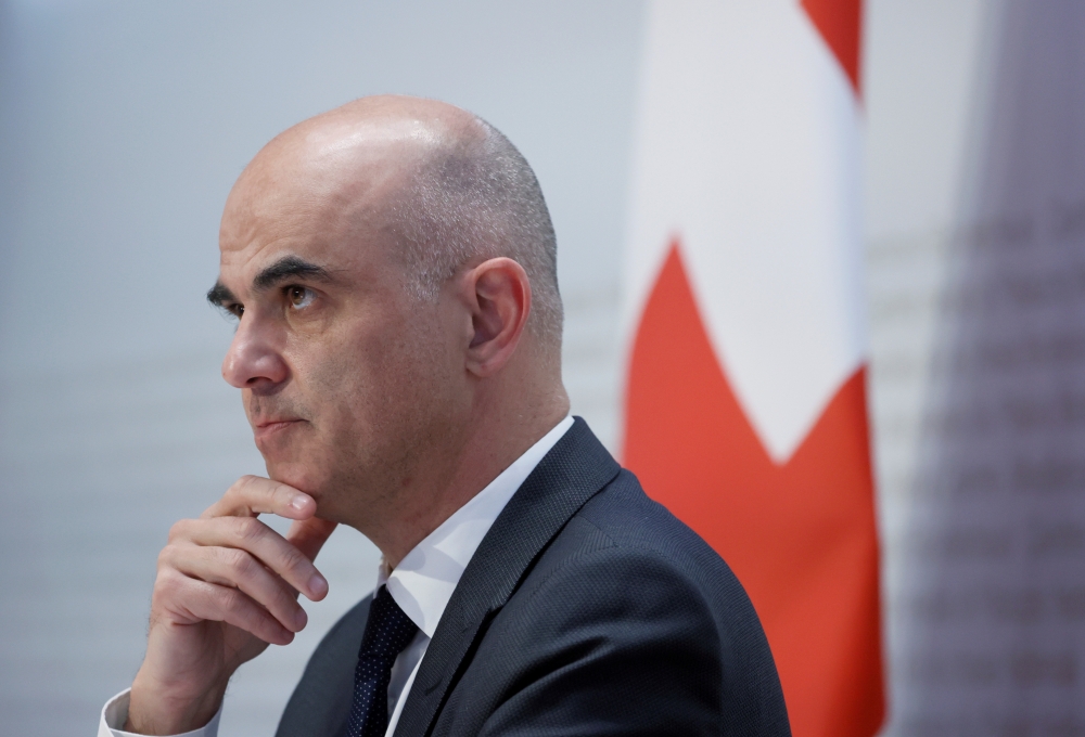 Swiss Interior Minister Alain Berset attends a news conference on the outbreak of the coronavirus disease (COVID-19) in Bern, Switzerland, December 4, 2020. REUTERS/Denis Balibouse