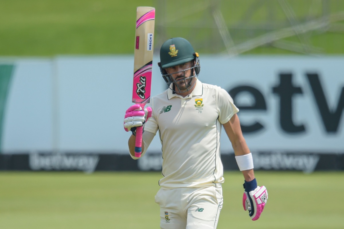 South Africa's Faf du Plessis celebrates after scoring his maiden 150 runs in a test match during the third day of the first Test cricket match between South Africa and Sri Lanka at SuperSport Park in Centurion on December 28, 2020. / AFP / Christiaan KOT