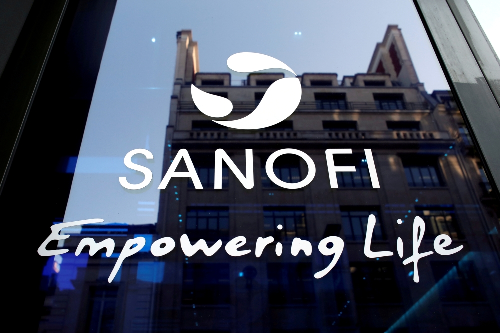 A Sanofi logo is seen during the company's annual results news conference in Paris, France, February 6, 2020. REUTERS/Benoit Tessier/File Photo/File Photo