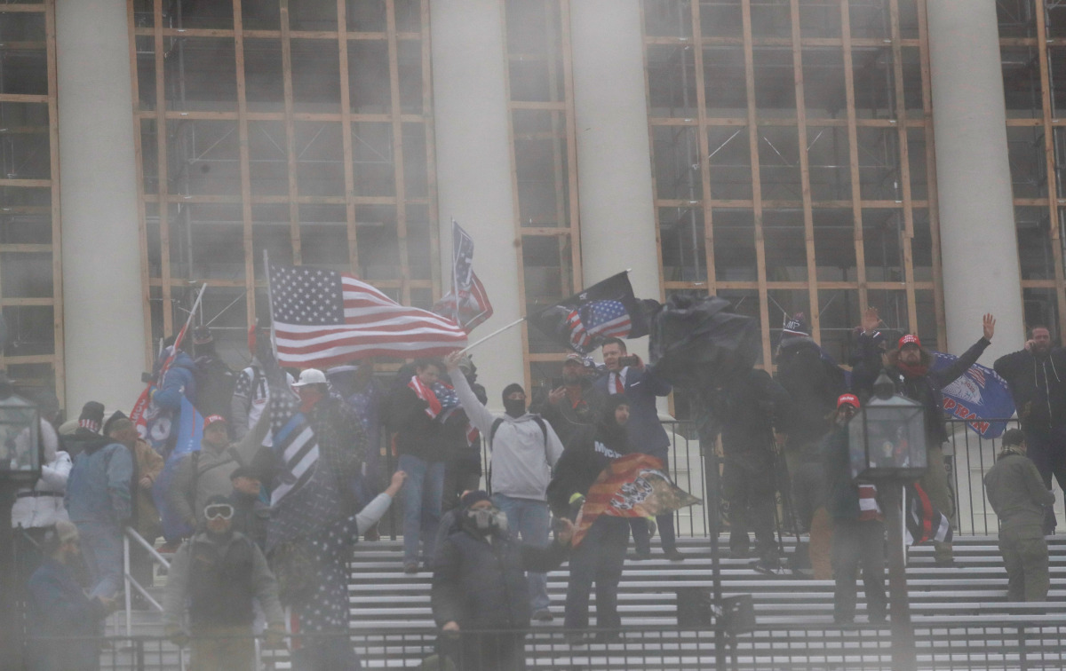 Pro-Trump protesters clash with Capitol police at a rally to contest the certification of the 2020 U.S. presidential election results by the U.S. Congress, at the U.S. Capitol Building in Washington, U.S, January 6, 2021. REUTERS/Shannon Stapleton
