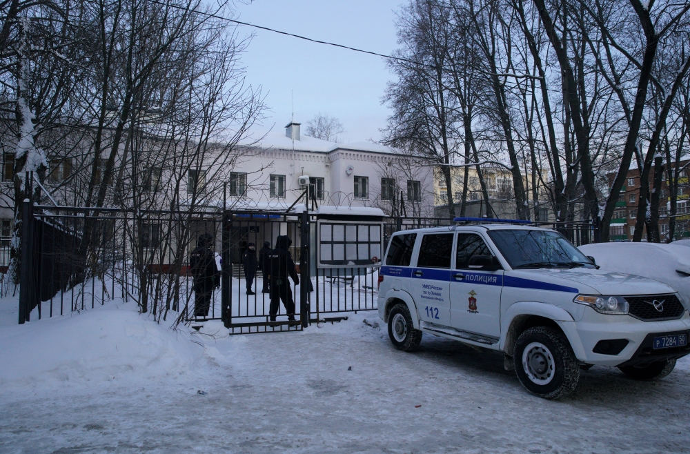 A view shows a police station where detained Russian opposition leader Alexei Navalny is being held, in Khimki outside Moscow, Russia January 18, 2021. Reuters/Tatyana Makeyeva