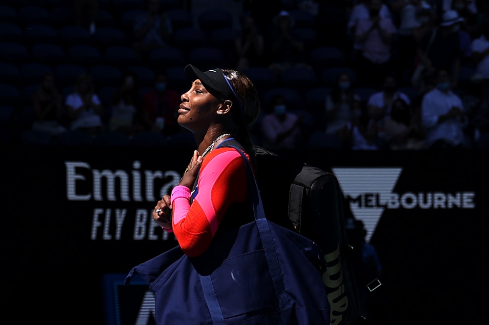 Serena Williams of the US leaves the court after losing her semi final match against Japan's Naomi Osaka. Reuters/Loren Elliott