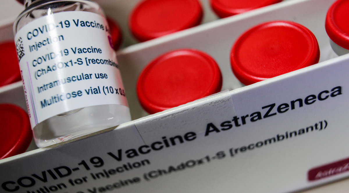 FILE PHOTO: A vial with AstraZeneca's coronavirus disease (COVID-19) vaccine is pictured in Berlin, Germany, March 16, 2021. REUTERS/Hannibal Hanschke/File Photo
