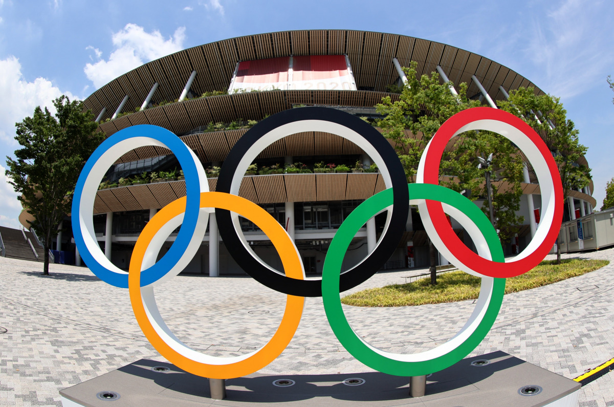 Tokyo 2020 Olympics Preview - Tokyo, Japan - July 20, 2021 General view of the Olympic rings outside The National Stadium, the main venue of the Tokyo 2020 Olympic Games REUTERS/Kim Kyung-Hoon
