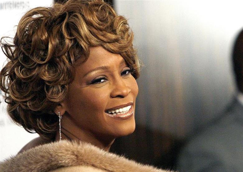 FILE PHOTO: Whitney Houston attends the Clive Davis pre-Grammy party in Beverly Hills, California February 10, 2007. REUTERS/Mario Anzuoni

