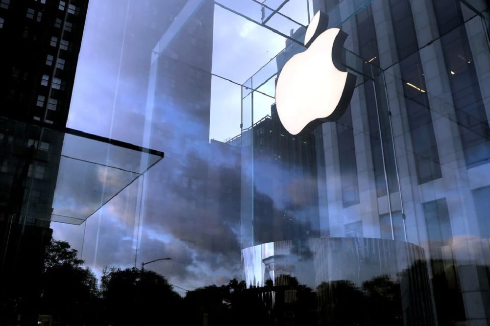 The Apple Inc. logo is seen hanging at the entrance to the Apple store on 5th Avenue in Manhattan, New York, U.S., October 16, 2019. REUTERS/Mike Segar