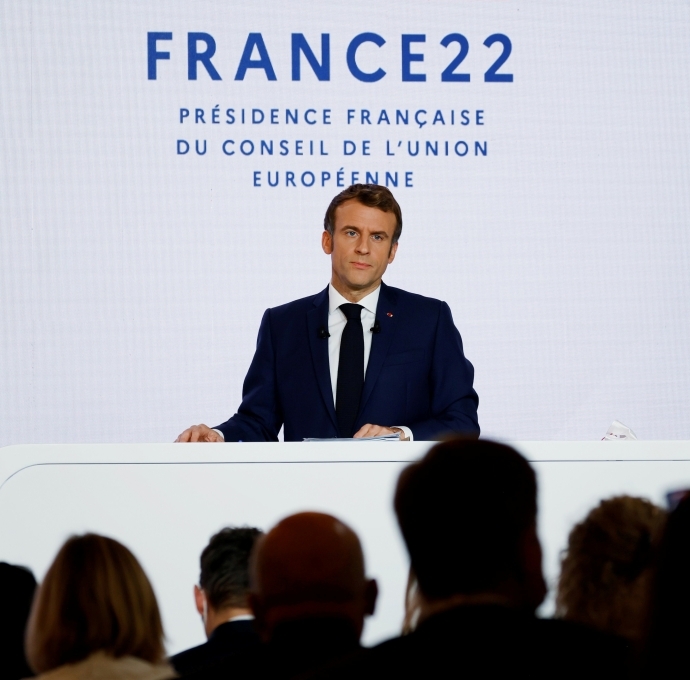French President Emmanuel Macron delivers a speech during a news conference on France assuming EU presidency, in Paris, France, December 9, 2021. Ludovic Marin/Pool via REUTERS.