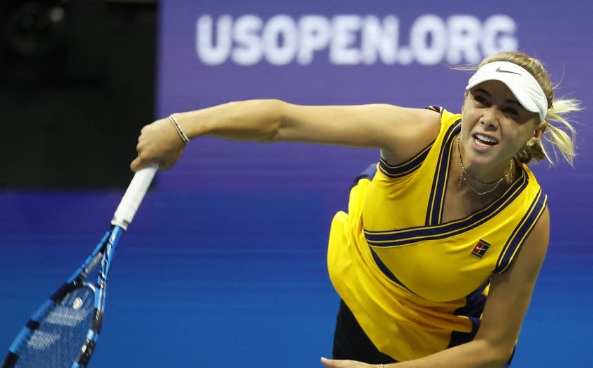 Amanda Anisimova of the United States serves against Karolina Pliskova of Czech Republic in a second round match on day four of the 2021 U.S. Open tennis tournament at USTA Billie Jean King National Tennis Center. Mandatory Credit: Jerry Lai-USA TODAY Sports

