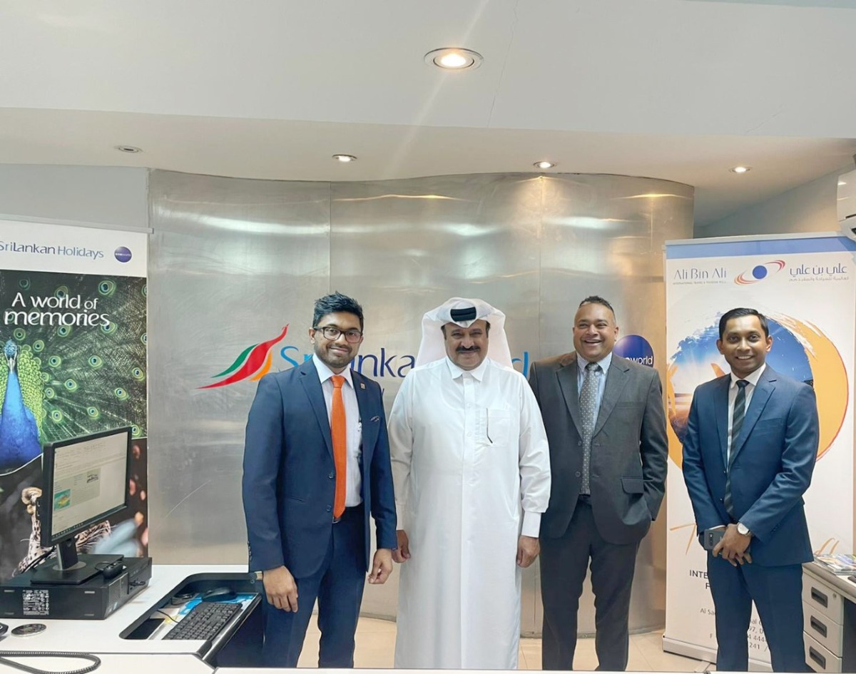 Officials of SriLankan airlines and Ali Bin Ali Holidays.