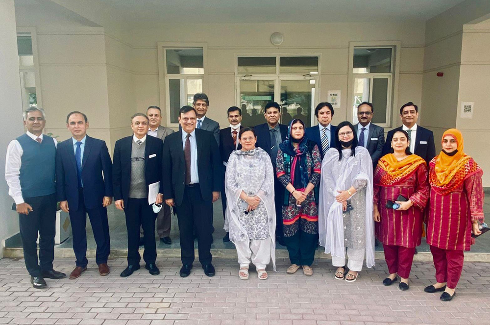 A delegation of highly senior officials of the Pakistan Administrative Staff College Lahore, during a visit to Pakistan International School, Qatar (PISQ).