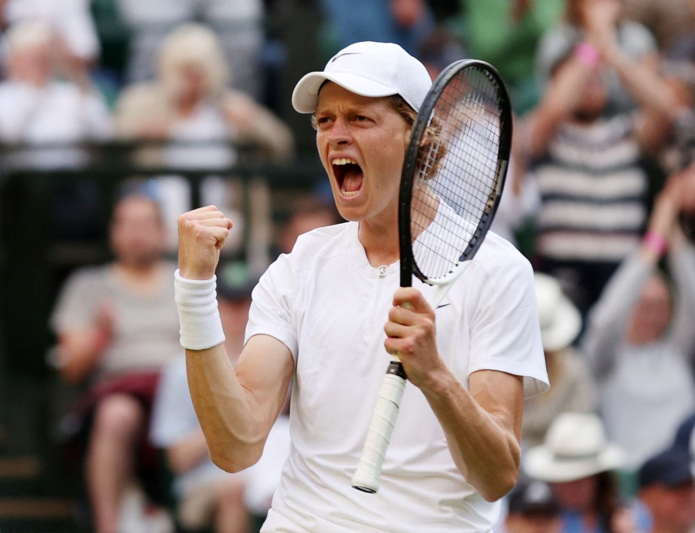 July 3, 2022 Italy's Jannik Sinner celebrates winning his fourth round match against Spain's Carlos Alcaraz REUTERS/Matthew Childs