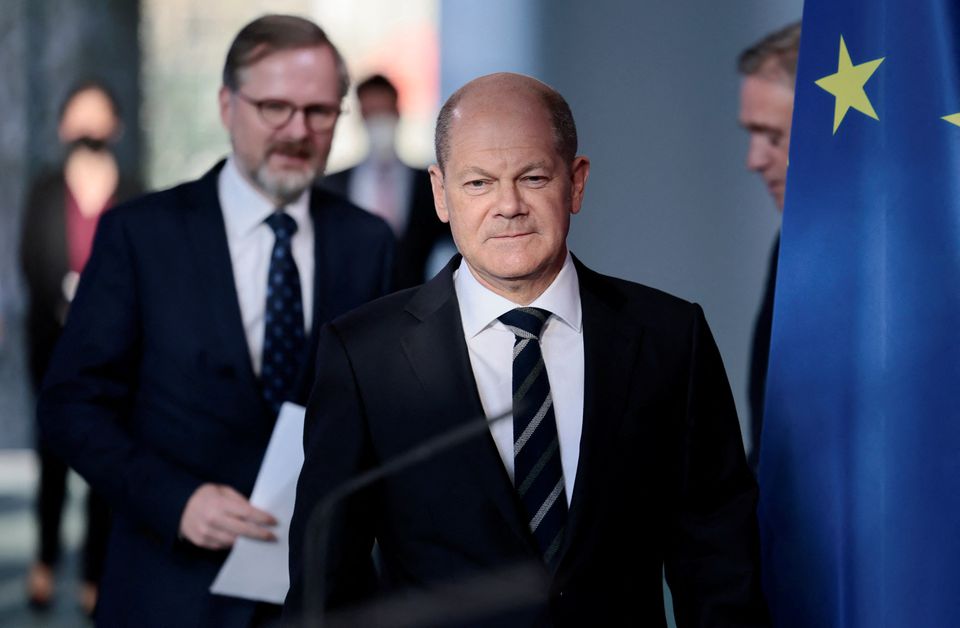 German Chancellor Olaf Scholz and Czech Prime Minister Petr Fiala attend a news conference at the Chancellery in Berlin on May 5, 2022. REUTERS/Hannibal Hanschke