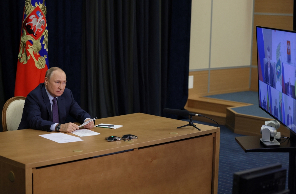 Russian President Vladimir Putin chairs a meeting on agriculture issues via video link in Sochi, Russia, on September 27, 2022. Sputnik/Gavriil Grigorov/Pool via REUTERS 