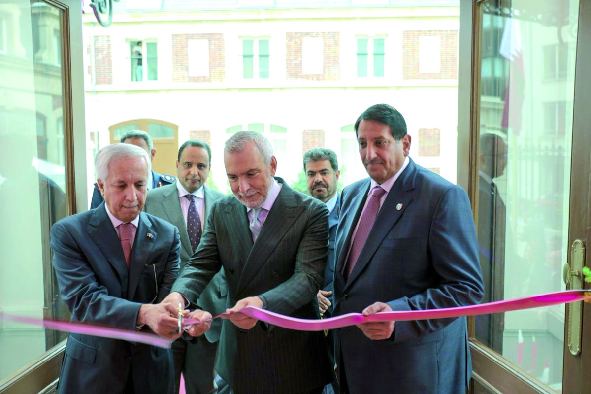 Minister of State for Foreign Affairs H E Sultan bin Saad Al Muraikhi (left), Secretary-General of EEAS of the European Union H E Stefano Sannino (centre) and Ambassador of Qatar to EU and NATO H E Abdulaziz bin Ahmed Al Malki (right) inaugurating the new headquarters of Qatar’s mission to the European Union and NATO in Brussels.
