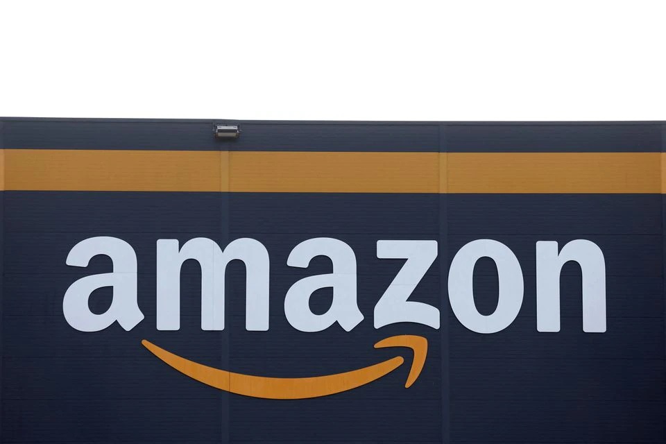 The logo of Amazon is seen at the company's logistics center in Bretigny-sur-Orge, near Paris, France, November 25, 2022. REUTERS/Benoit Tessier
