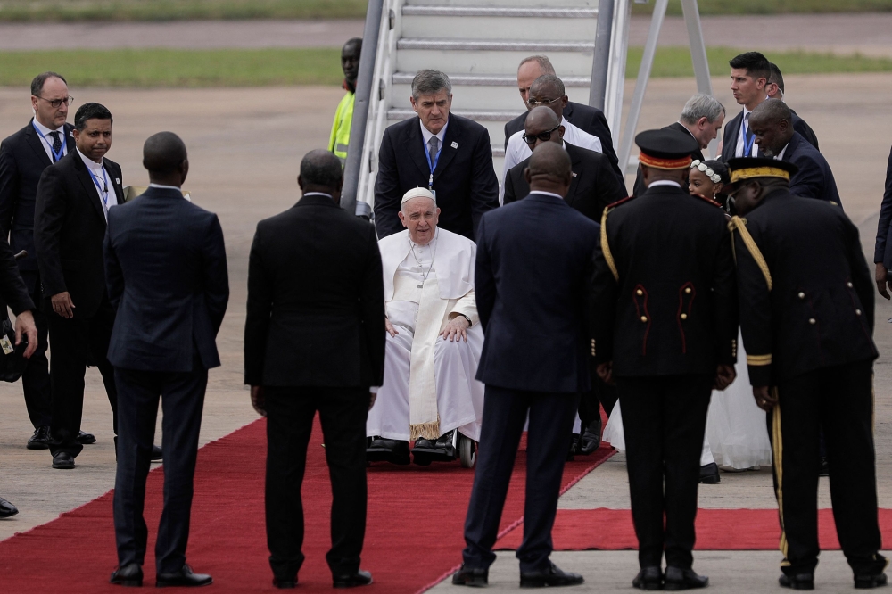 Pope Francis arrives at the N'djili International Airport in Kinshasa, Democratic Republic of Congo , on January 31, 2023. (Photo by Alexis Huguet / AFP)