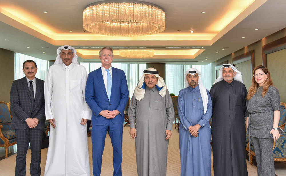 Qatari Businessmen Association officials with Republican Senator Roger Marshall. 