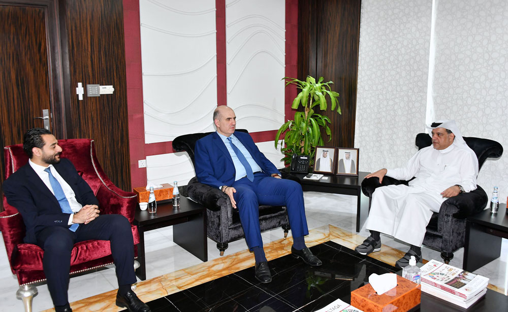 Qatar Chamber officials hold discussions with the Lebanese delegation in Doha. 